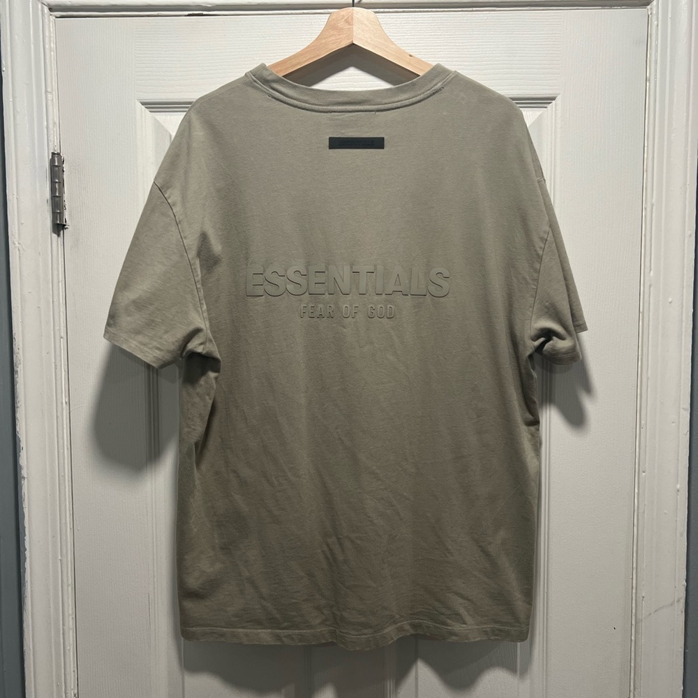 FOG ESSENTIALS TEE